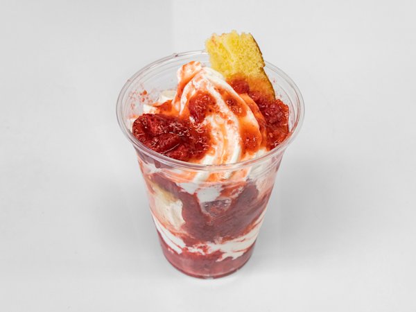 Strawberry sundae